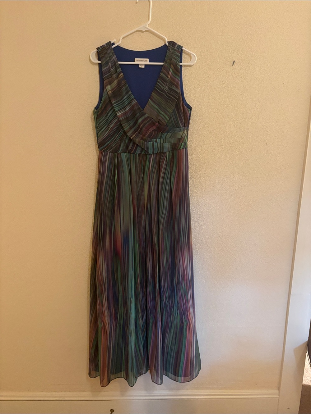 Beautiful Coldwater creek sleeveless dress flowy, Pleated colorful size 12